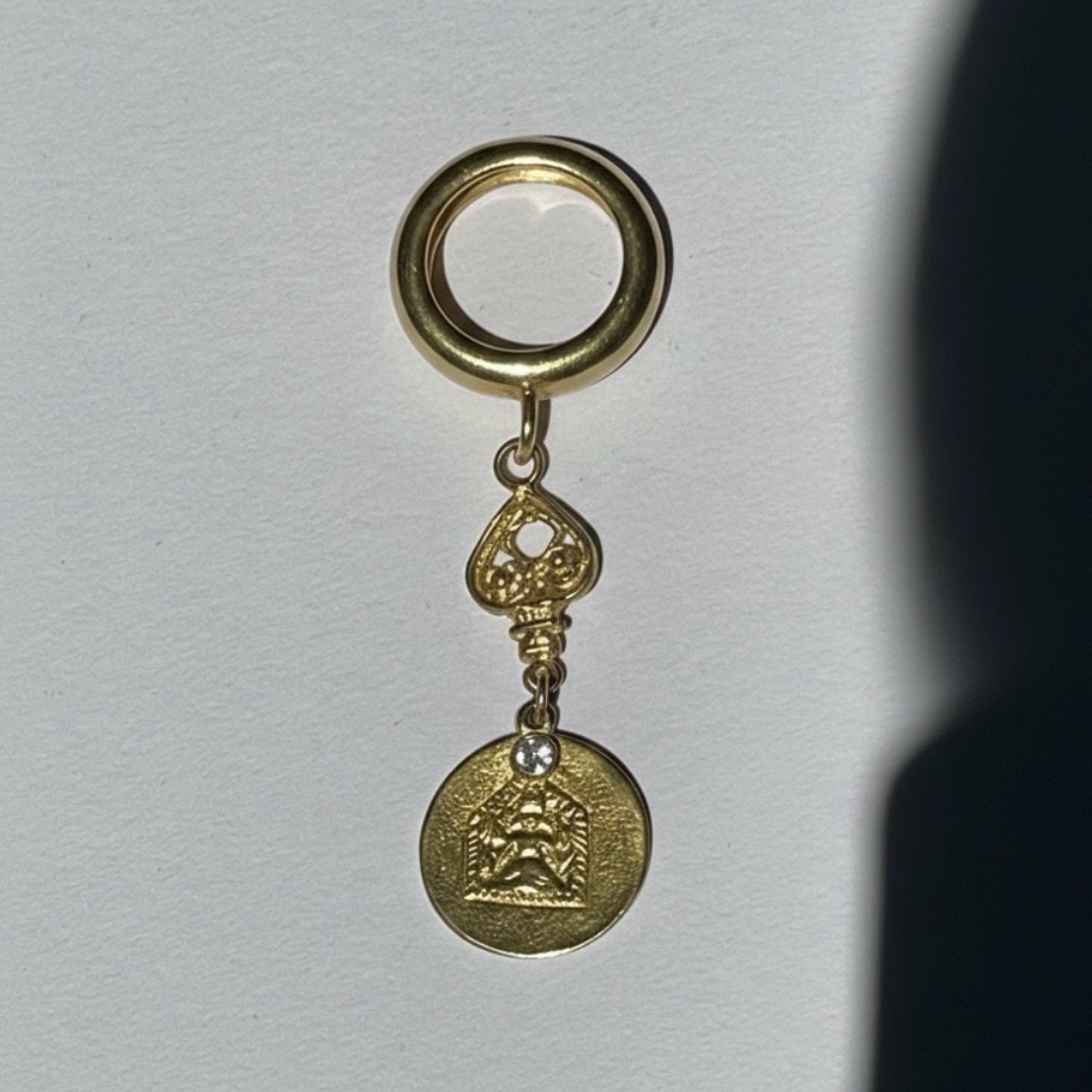 OLD DEVI MEDAL SILVER + 18k GOLD