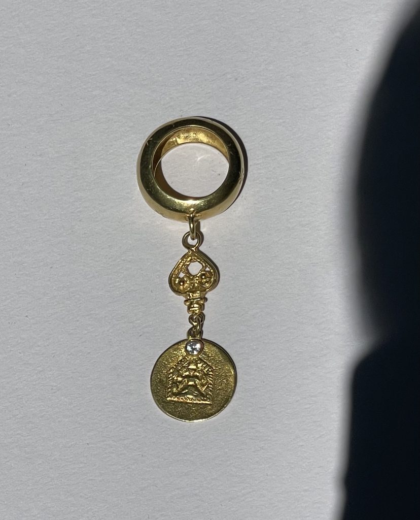 GOLD VERMEIL GODESS MEDAL CHARM DANGLY RING